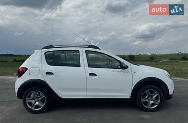 Позашляховик / Кросовер Dacia Sandero StepWay 2018 в Рівному