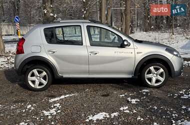 Внедорожник / Кроссовер Dacia Sandero StepWay 2010 в Виннице