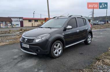 Внедорожник / Кроссовер Dacia Sandero StepWay 2012 в Шепетовке