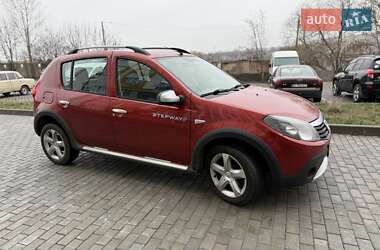 Позашляховик / Кросовер Dacia Sandero StepWay 2010 в Полтаві