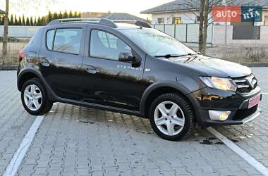 Внедорожник / Кроссовер Dacia Sandero StepWay 2013 в 