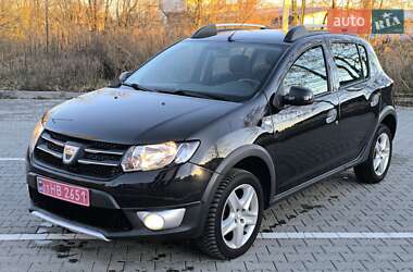Внедорожник / Кроссовер Dacia Sandero StepWay 2013 в 