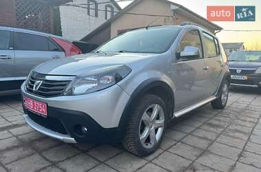 Внедорожник / Кроссовер Dacia Sandero StepWay 2013 в Чернигове