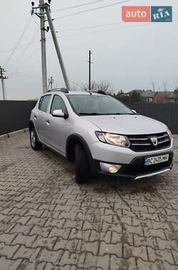 Внедорожник / Кроссовер Dacia Sandero StepWay 2014 в Львове