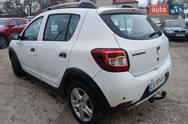 Внедорожник / Кроссовер Dacia Sandero StepWay 2015 в Черкассах