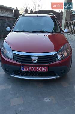 Внедорожник / Кроссовер Dacia Sandero StepWay 2010 в Ровно