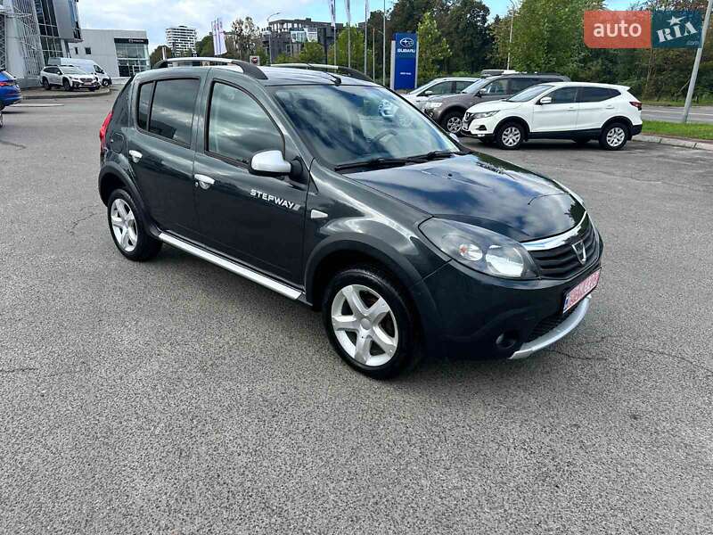 Внедорожник / Кроссовер Dacia Sandero StepWay 2012 в Львове