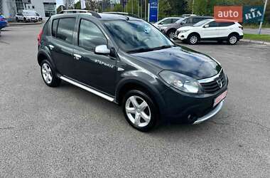Внедорожник / Кроссовер Dacia Sandero StepWay 2012 в 