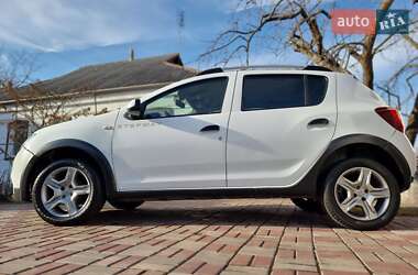 Позашляховик / Кросовер Dacia Sandero StepWay 2015 в Смілі