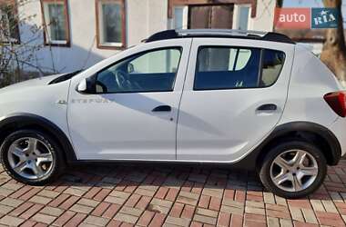 Позашляховик / Кросовер Dacia Sandero StepWay 2015 в Смілі