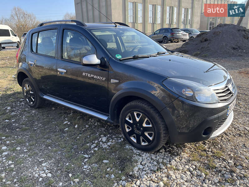 Внедорожник / Кроссовер Dacia Sandero StepWay 2010 в Тернополе