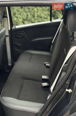 Внедорожник / Кроссовер Dacia Sandero StepWay 2012 в 