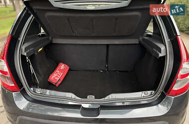 Внедорожник / Кроссовер Dacia Sandero StepWay 2012 в 