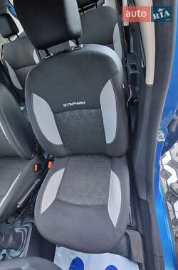 Внедорожник / Кроссовер Dacia Sandero StepWay 2012 в 