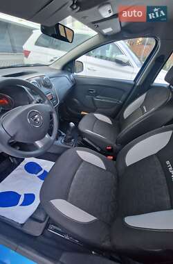 Внедорожник / Кроссовер Dacia Sandero StepWay 2012 в 