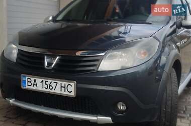 Внедорожник / Кроссовер Dacia Sandero StepWay 2012 в 