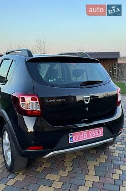 Внедорожник / Кроссовер Dacia Sandero StepWay 2012 в 