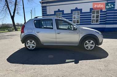 Внедорожник / Кроссовер Dacia Sandero StepWay 2011 в 
