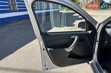 Внедорожник / Кроссовер Dacia Sandero StepWay 2011 в 