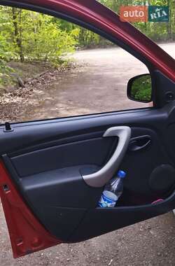 Внедорожник / Кроссовер Dacia Sandero StepWay 2011 в 