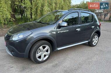 Внедорожник / Кроссовер Dacia Sandero StepWay 2011 в 