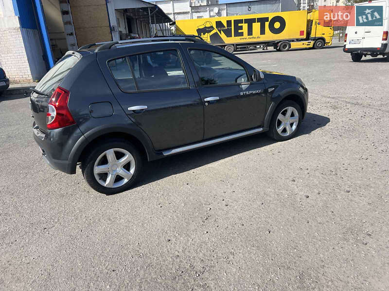 Позашляховик / Кросовер Dacia Sandero StepWay 2010 в Запоріжжі