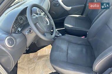 Внедорожник / Кроссовер Dacia Sandero StepWay 2010 в 