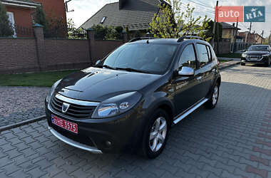 Позашляховик / Кросовер Dacia Sandero StepWay 2012 в Луцьку