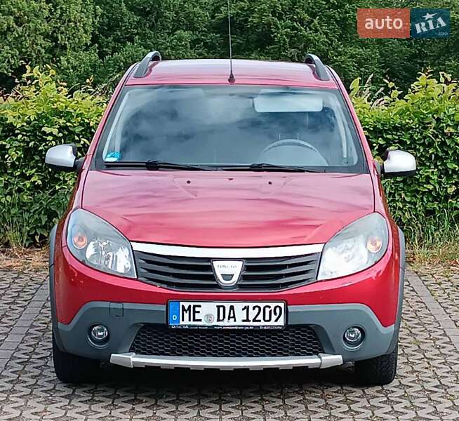 Внедорожник / Кроссовер Dacia Sandero StepWay 2010 в Киеве