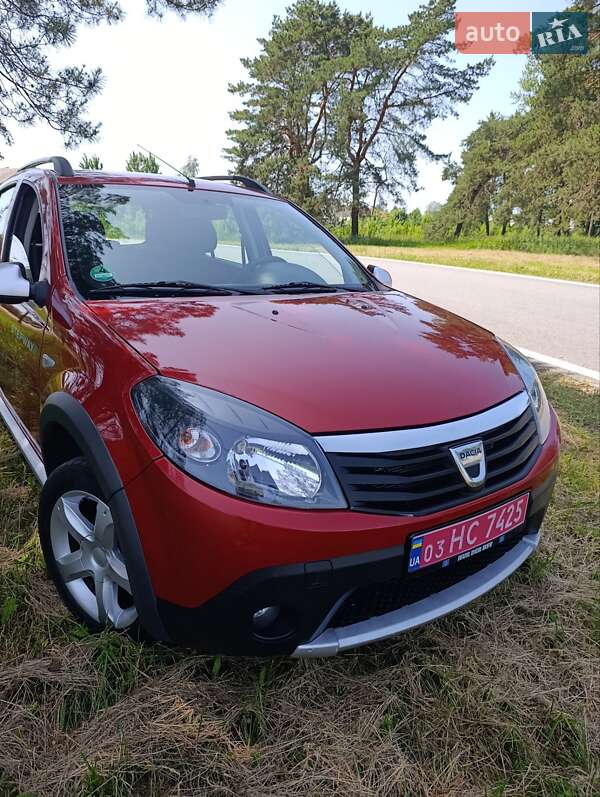 Внедорожник / Кроссовер Dacia Sandero StepWay 2011 в Харькове