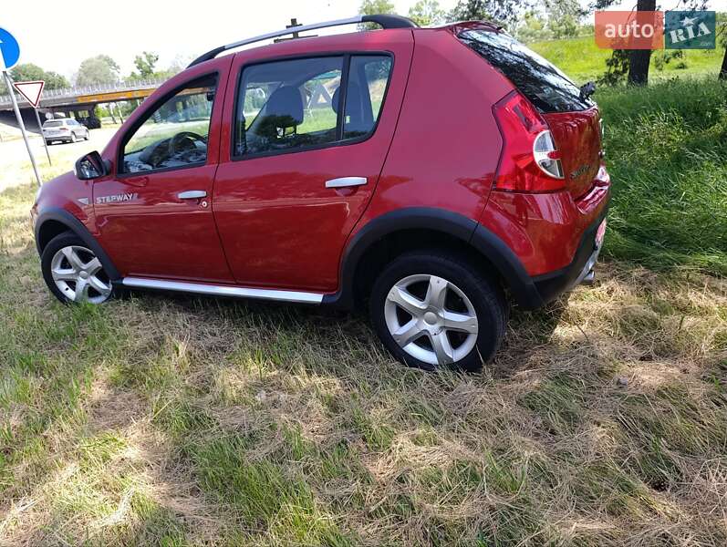 Внедорожник / Кроссовер Dacia Sandero StepWay 2011 в Харькове