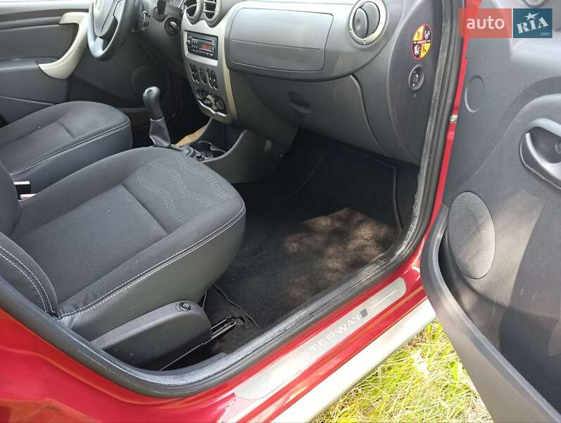 Внедорожник / Кроссовер Dacia Sandero StepWay 2011 в Харькове