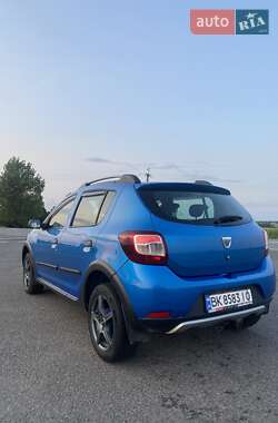 Внедорожник / Кроссовер Dacia Sandero StepWay 2012 в 