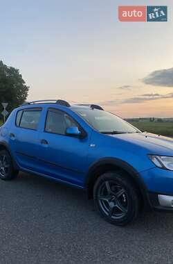 Внедорожник / Кроссовер Dacia Sandero StepWay 2012 в 
