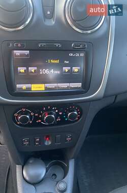 Внедорожник / Кроссовер Dacia Sandero StepWay 2012 в 