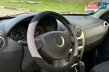Внедорожник / Кроссовер Dacia Sandero StepWay 2011 в 