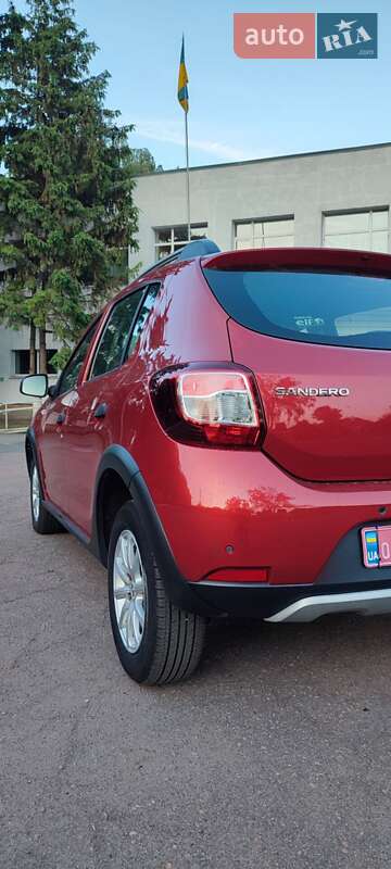 Внедорожник / Кроссовер Dacia Sandero StepWay 2013 в Черкассах
