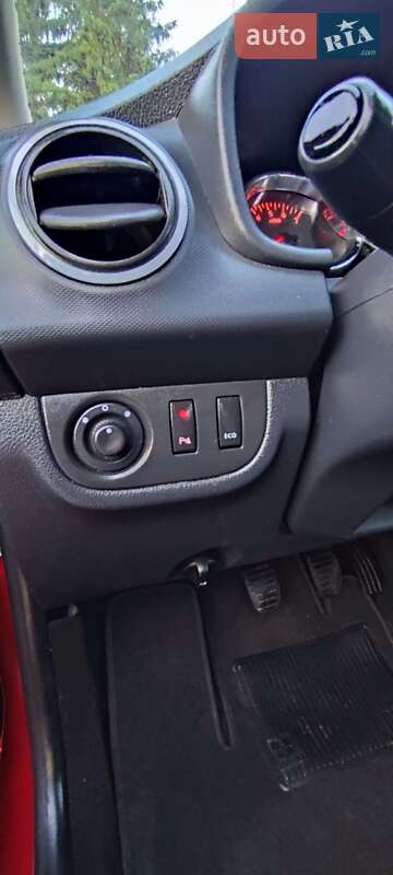 Внедорожник / Кроссовер Dacia Sandero StepWay 2013 в Черкассах