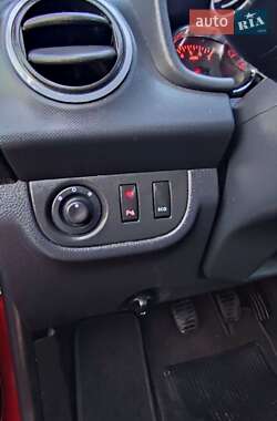 Внедорожник / Кроссовер Dacia Sandero StepWay 2013 в 