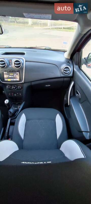 Внедорожник / Кроссовер Dacia Sandero StepWay 2013 в Черкассах