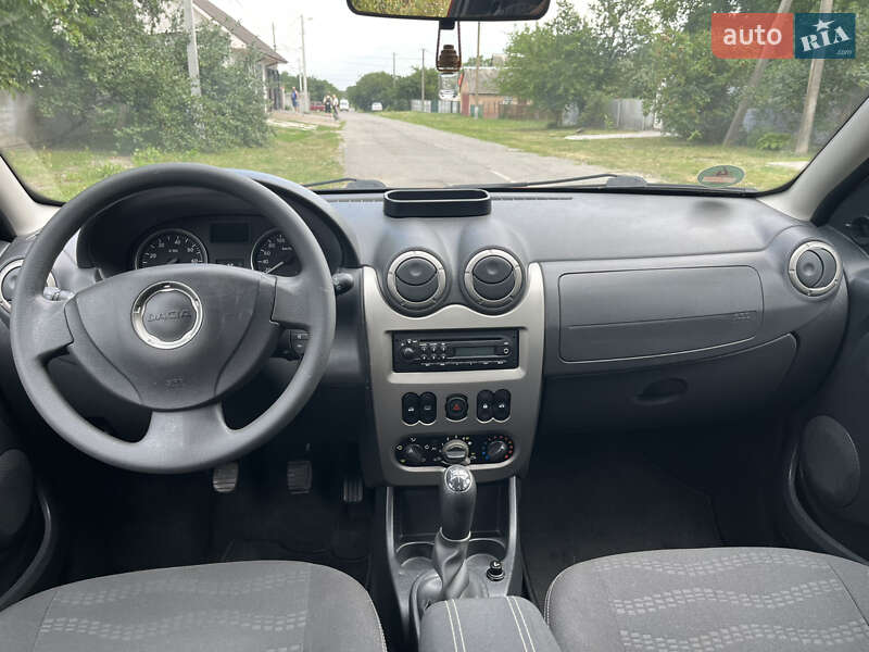Внедорожник / Кроссовер Dacia Sandero StepWay 2011 в Хороле