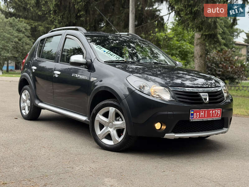 Внедорожник / Кроссовер Dacia Sandero StepWay 2011 в Умани