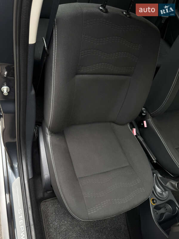 Внедорожник / Кроссовер Dacia Sandero StepWay 2011 в Умани