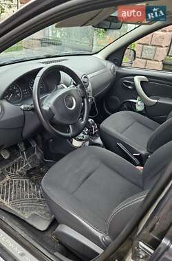 Позашляховик / Кросовер Dacia Sandero StepWay 2011 в 
