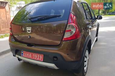 Внедорожник / Кроссовер Dacia Sandero StepWay 2012 в 