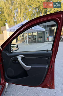 Внедорожник / Кроссовер Dacia Sandero StepWay 2009 в 