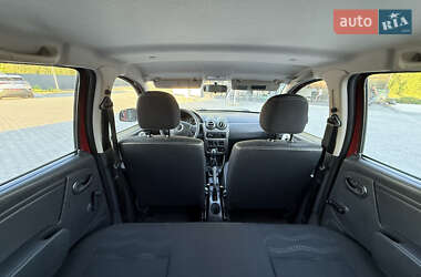 Внедорожник / Кроссовер Dacia Sandero StepWay 2009 в 