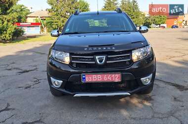 Внедорожник / Кроссовер Dacia Sandero StepWay 2013 в Новоархангельске