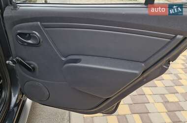 Внедорожник / Кроссовер Dacia Sandero StepWay 2010 в 