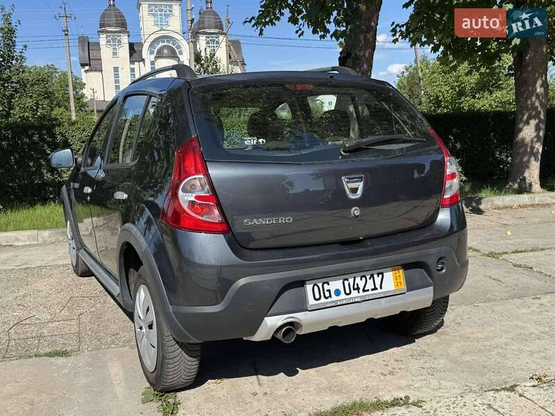 Внедорожник / Кроссовер Dacia Sandero StepWay 2012 в Стрые фото 13 Внедорожник / Кроссовер Dacia Sandero StepWay 2012 в Стрые